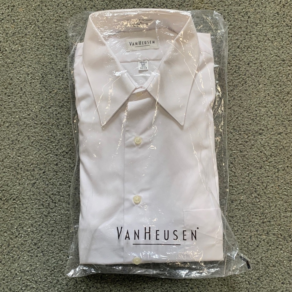 Van Heusen Mens White Poplin Dress Shirt Wrinkle Free 16.5 32/33 Long Sleeve